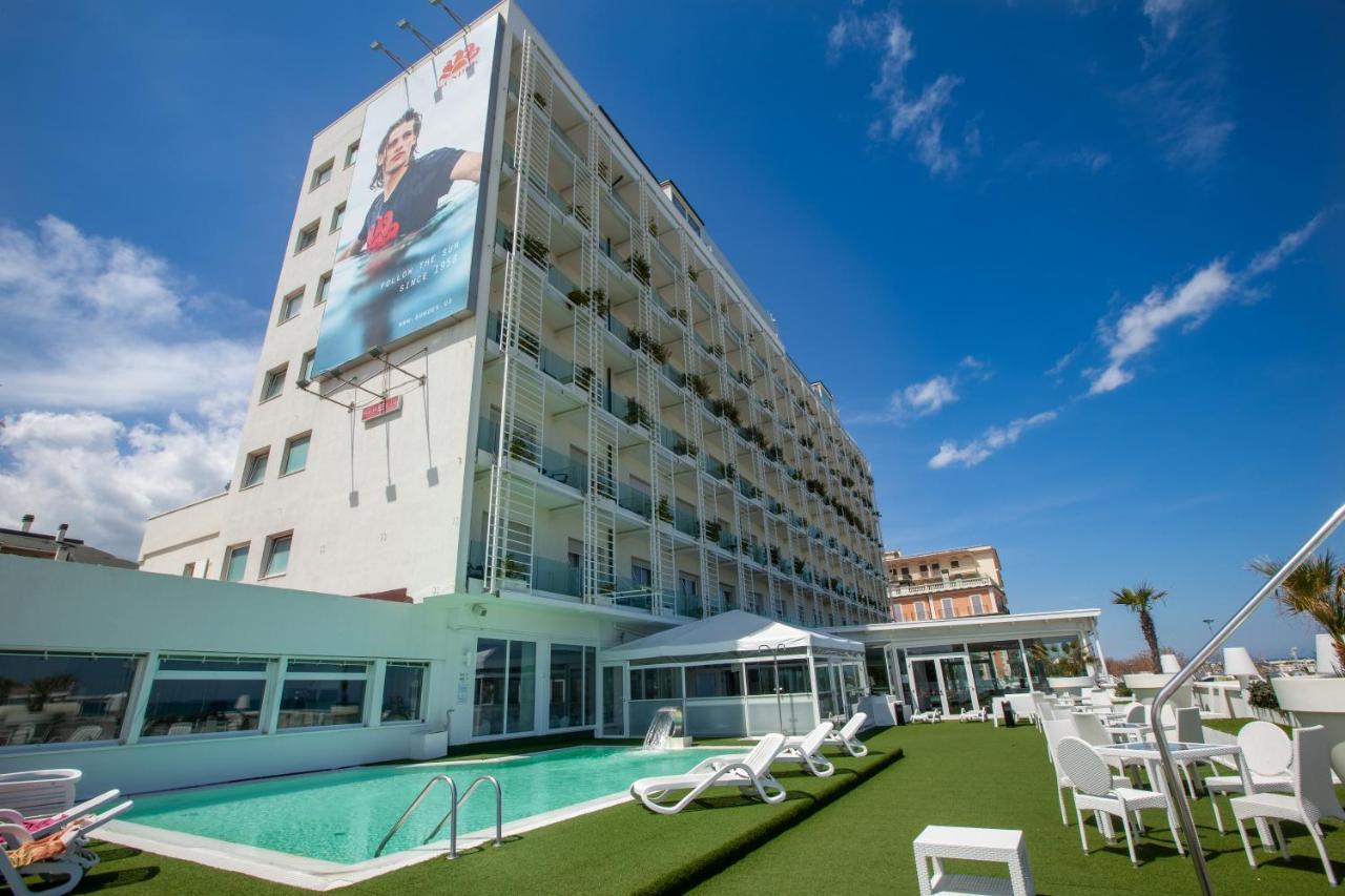 Hotel Mediterraneo Riccione Buitenkant foto